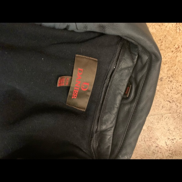 Mens leather winter jacket; zip out liner - Picture 10 of 11